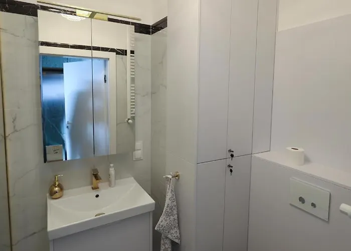 Kaleo - Hanza Tower Apartment *